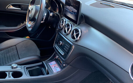 Mercedes-Benz GLA, 2018 год, 3 650 000 рублей, 15 фотография