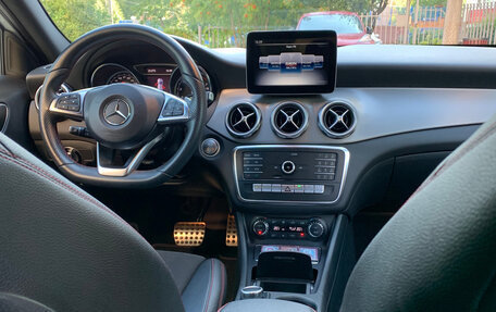 Mercedes-Benz GLA, 2018 год, 3 650 000 рублей, 10 фотография