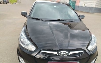 Hyundai Solaris II рестайлинг, 2013 год, 850 000 рублей, 1 фотография