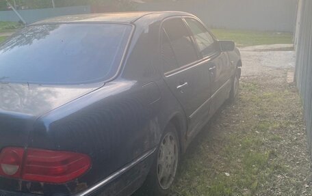Mercedes-Benz E-Класс, 1997 год, 120 000 рублей, 6 фотография