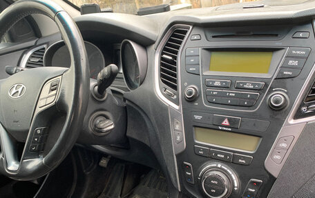 Hyundai Santa Fe III рестайлинг, 2015 год, 1 660 000 рублей, 10 фотография