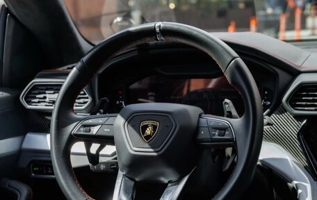 Lamborghini Urus I, 2018 год, 19 000 000 рублей, 11 фотография