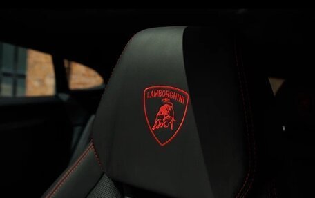 Lamborghini Urus I, 2018 год, 19 000 000 рублей, 15 фотография