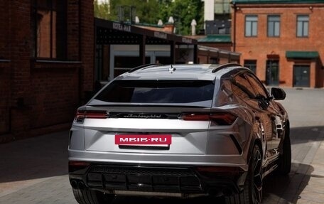 Lamborghini Urus I, 2018 год, 19 000 000 рублей, 3 фотография