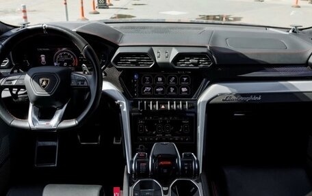 Lamborghini Urus I, 2018 год, 19 000 000 рублей, 10 фотография