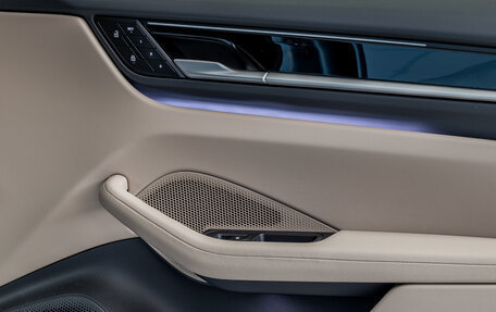 Porsche Macan, 2024 год, 17 950 000 рублей, 15 фотография