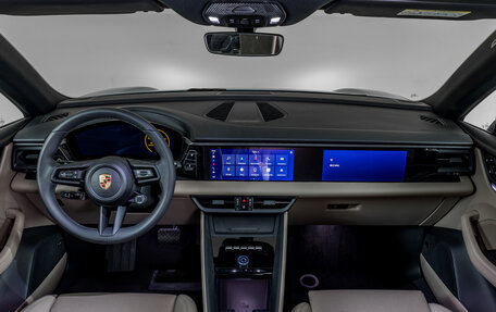 Porsche Macan, 2024 год, 17 950 000 рублей, 11 фотография