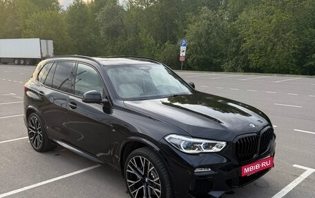BMW X5, 2019 год, 8 600 000 рублей, 2 фотография