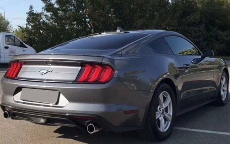 Ford Mustang VI рестайлинг, 2022 год, 3 650 000 рублей, 6 фотография