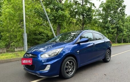 Hyundai Solaris II рестайлинг, 2011 год, 889 000 рублей, 2 фотография