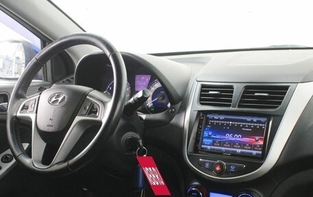Hyundai Solaris II рестайлинг, 2011 год, 755 000 рублей, 9 фотография