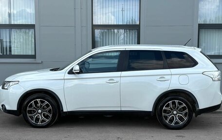 Mitsubishi Outlander III рестайлинг 3, 2014 год, 1 633 000 рублей, 8 фотография