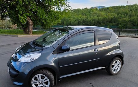 Peugeot 107 I рестайлинг, 2007 год, 380 000 рублей, 2 фотография