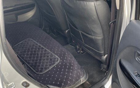 Toyota Ist II, 2002 год, 450 000 рублей, 8 фотография