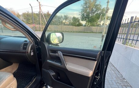 Toyota Land Cruiser 200, 2010 год, 2 800 000 рублей, 21 фотография
