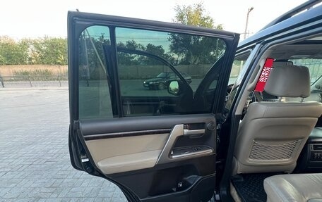 Toyota Land Cruiser 200, 2010 год, 2 800 000 рублей, 22 фотография