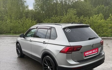 Volkswagen Tiguan II, 2018 год, 1 880 000 рублей, 3 фотография