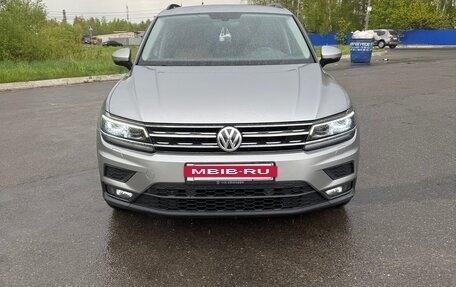 Volkswagen Tiguan II, 2018 год, 1 880 000 рублей, 7 фотография