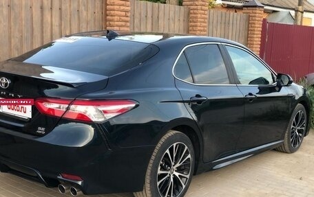 Toyota Camry, 2020 год, 2 450 000 рублей, 4 фотография