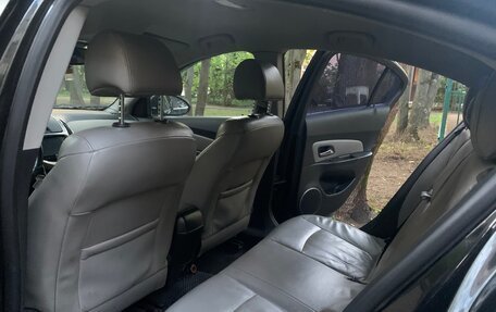 Chevrolet Cruze II, 2012 год, 800 000 рублей, 17 фотография