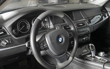 BMW 5 серия, 2013 год, 1 980 000 рублей, 4 фотография