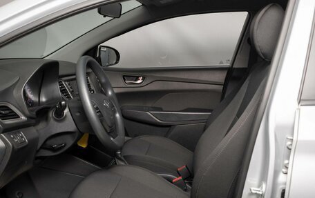 Hyundai Solaris II рестайлинг, 2020 год, 1 730 000 рублей, 8 фотография