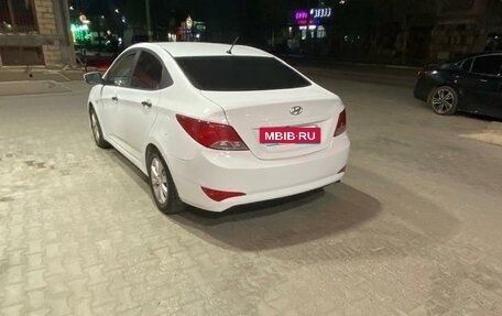 Hyundai Solaris II рестайлинг, 2014 год, 750 000 рублей, 2 фотография