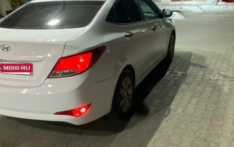 Hyundai Solaris II рестайлинг, 2014 год, 750 000 рублей, 4 фотография