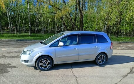 Opel Zafira B, 2013 год, 900 000 рублей, 3 фотография