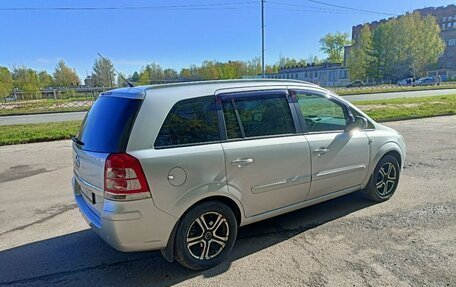 Opel Zafira B, 2013 год, 900 000 рублей, 4 фотография