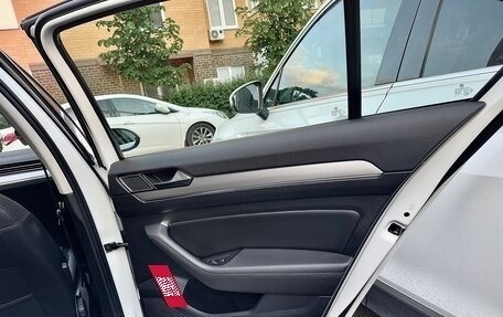 Volkswagen Passat B8 рестайлинг, 2018 год, 2 490 000 рублей, 17 фотография