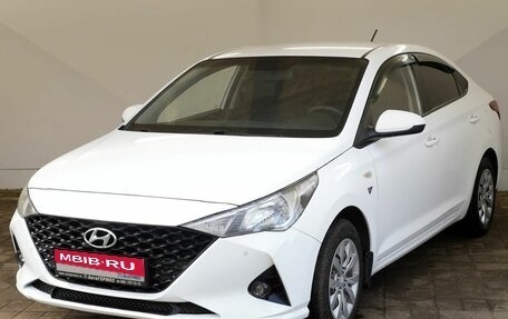 Hyundai Solaris II рестайлинг, 2021 год, 990 000 рублей, 1 фотография