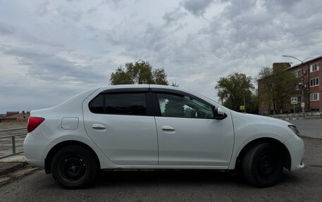 Renault Logan II, 2017 год, 670 000 рублей, 4 фотография