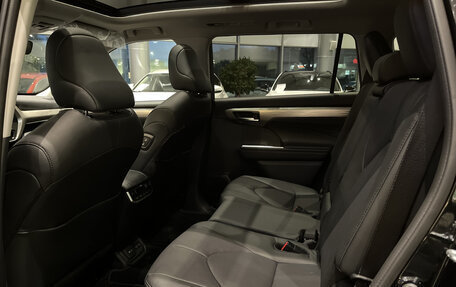 Toyota Highlander, 2025 год, 6 200 000 рублей, 16 фотография