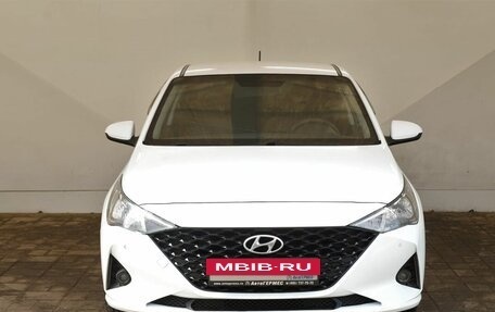 Hyundai Solaris II рестайлинг, 2021 год, 990 000 рублей, 2 фотография