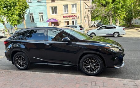 Lexus RX IV рестайлинг, 2019 год, 5 000 000 рублей, 3 фотография