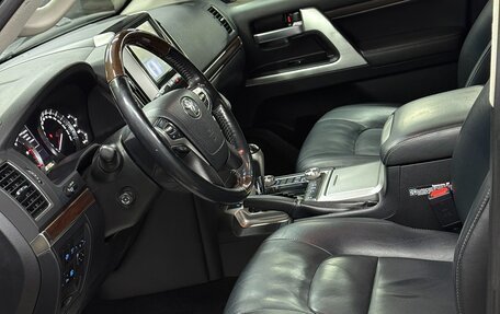Toyota Land Cruiser 200, 2015 год, 5 499 000 рублей, 13 фотография