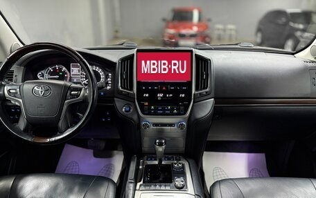 Toyota Land Cruiser 200, 2015 год, 5 499 000 рублей, 11 фотография