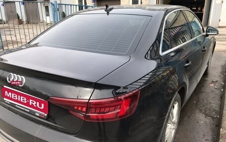 Audi A4, 2018 год, 2 300 000 рублей, 5 фотография