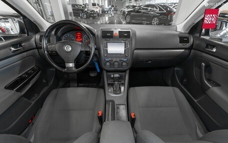 Volkswagen Jetta VI, 2009 год, 670 000 рублей, 8 фотография