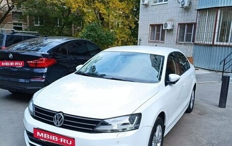 Volkswagen Jetta VI, 2018 год, 1 650 000 рублей, 2 фотография