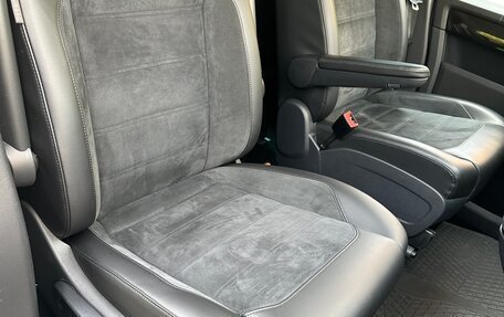 Volkswagen Multivan T6 рестайлинг, 2019 год, 5 250 000 рублей, 6 фотография