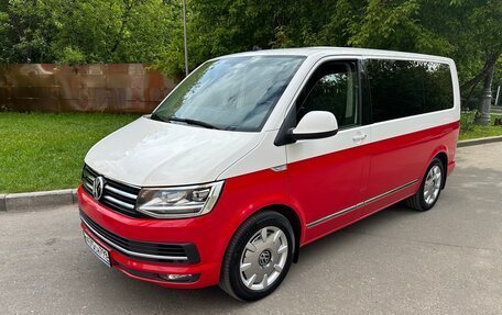 Volkswagen Multivan T6 рестайлинг, 2019 год, 5 250 000 рублей, 17 фотография