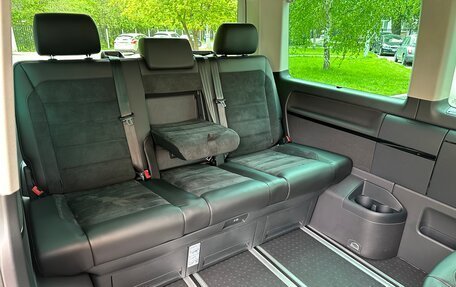 Volkswagen Multivan T6 рестайлинг, 2019 год, 5 250 000 рублей, 11 фотография