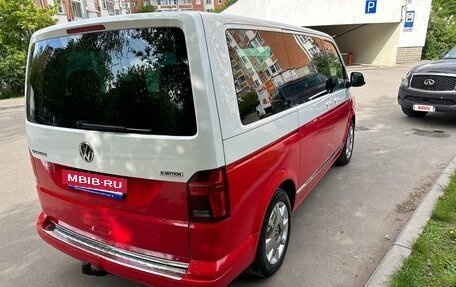 Volkswagen Multivan T6 рестайлинг, 2019 год, 5 250 000 рублей, 14 фотография