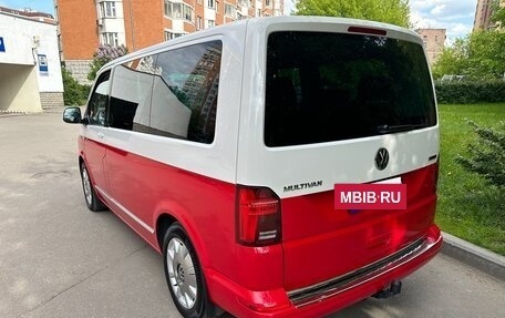 Volkswagen Multivan T6 рестайлинг, 2019 год, 5 250 000 рублей, 15 фотография