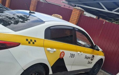 KIA Rio IV, 2018 год, 750 000 рублей, 2 фотография