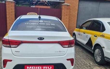 KIA Rio IV, 2018 год, 750 000 рублей, 5 фотография