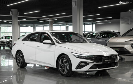 Hyundai Elantra, 2024 год, 2 450 000 рублей, 2 фотография