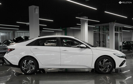 Hyundai Elantra, 2024 год, 2 450 000 рублей, 7 фотография